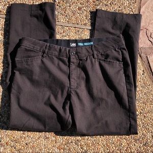 Women’s black pants, size 18